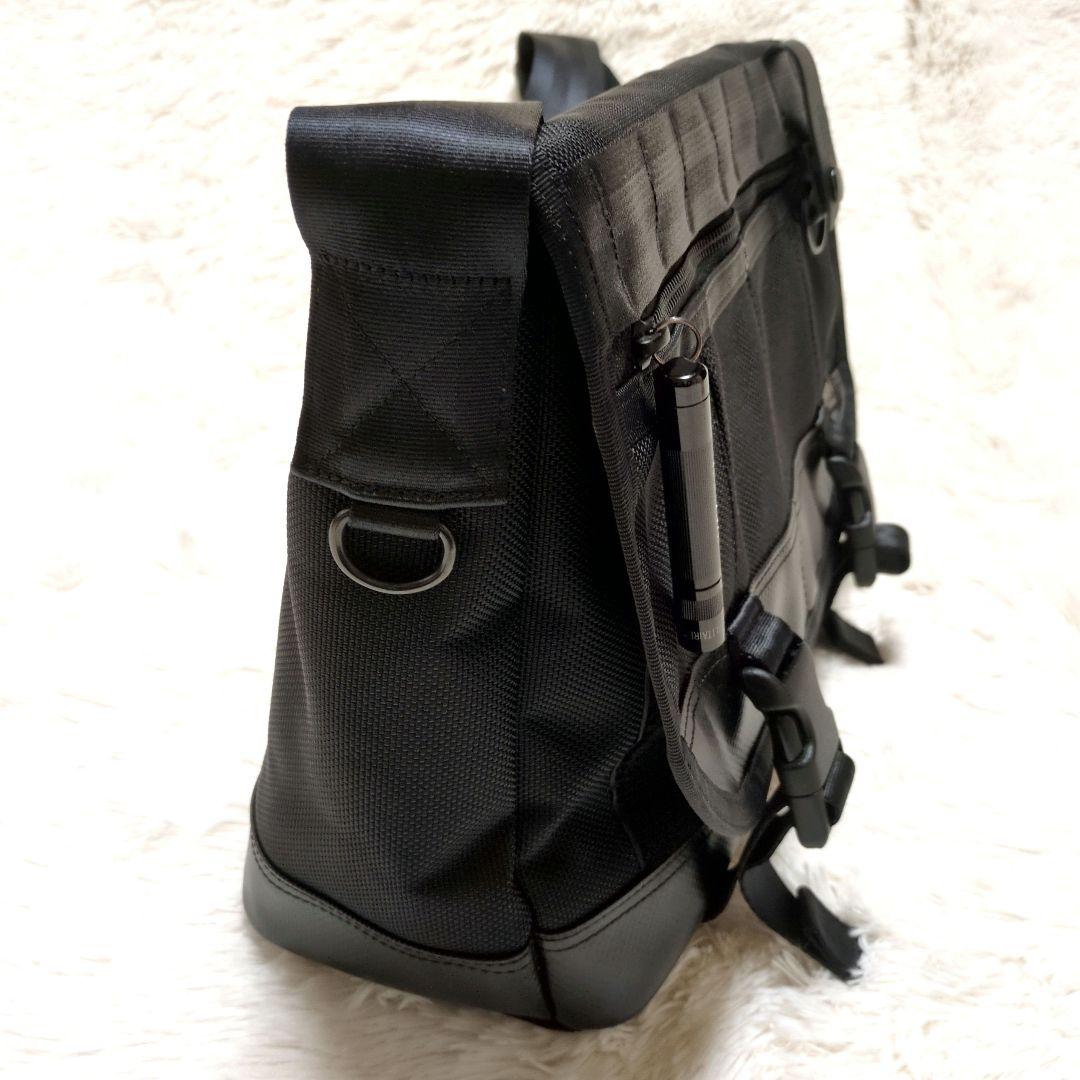 【超美品】PORTER　HEAT　ヒート　メッセンジャーバッグ S　マグライト付