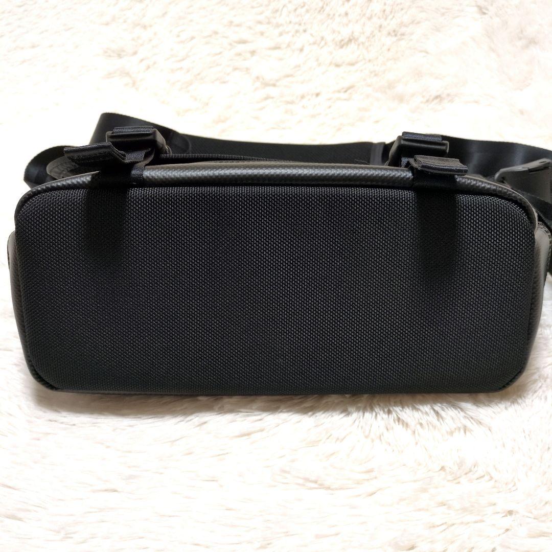 【超美品】PORTER　HEAT　ヒート　メッセンジャーバッグ S　マグライト付