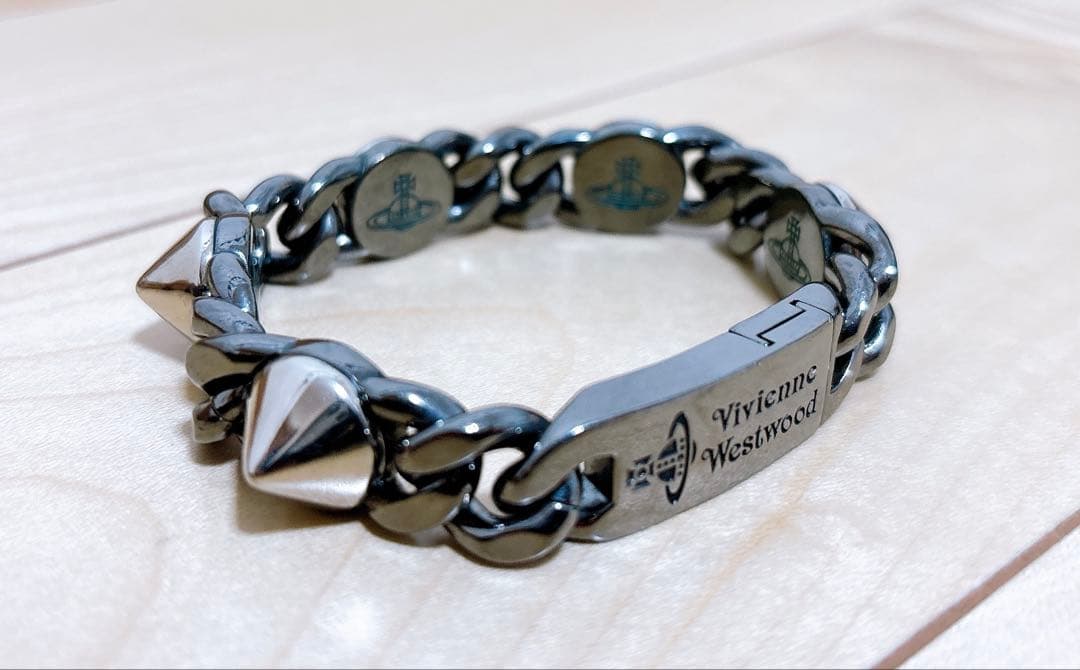 付属品有り◎送料込み/匿名配送◎Vivienne Westwood ブレスレット