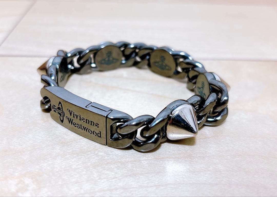 付属品有り◎送料込み/匿名配送◎Vivienne Westwood ブレスレット