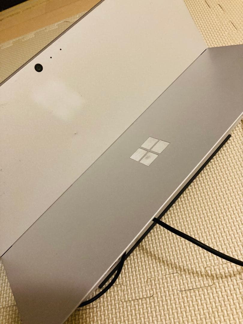 Microsoft Surface Pro 5 本体