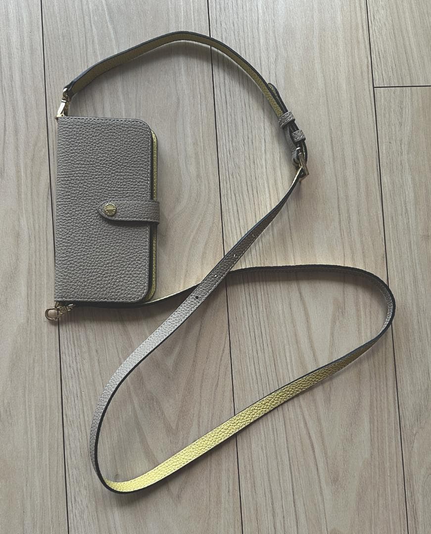 【新品同様】BONAVENTURA iPhone14手帳型ケース ストラップ付き