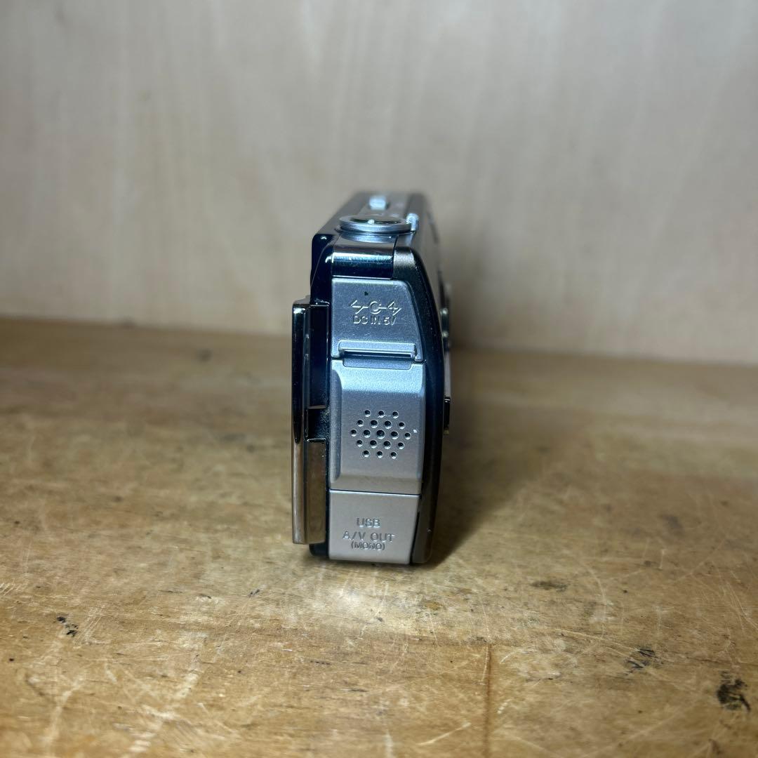 Olympus SP-700 6.0 Megapixel 完動美品