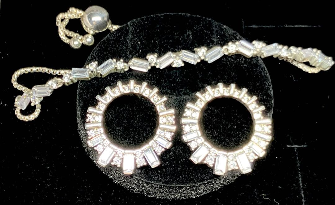 最終値 美品ピアス・ブレスレットセット（パンドラ）スワロフスキー好きも