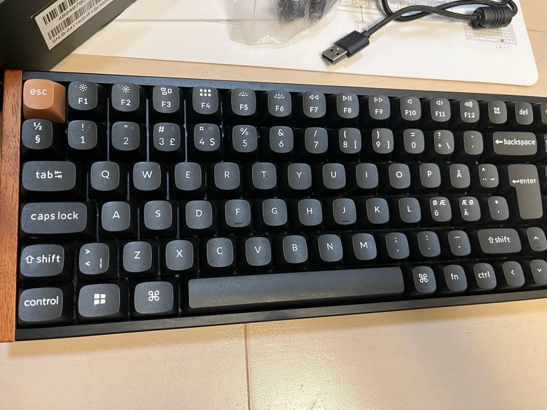 keychron k2 he 黒　black 日本語配列