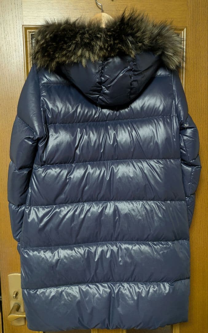 デュベティカ ファー付きダウンジャケット