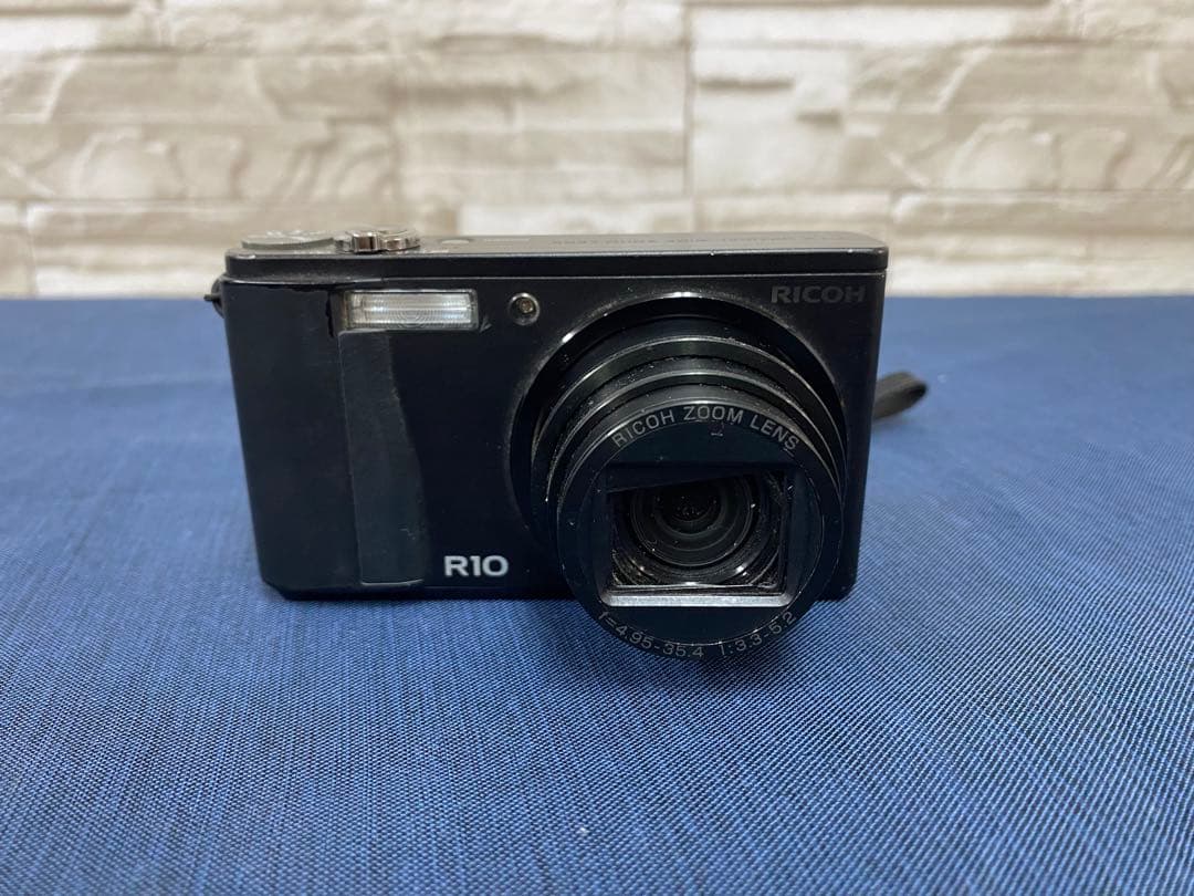 RICOH R10 コンパクトデジタルカメラ