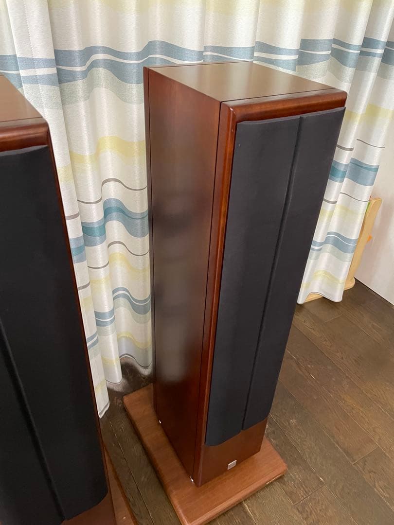 Vienna Acoustics Bach Grand バッハグランド