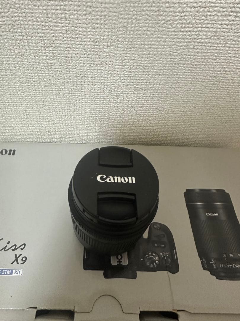 Canon EOS Kiss X9 本体とレンズ2本付き