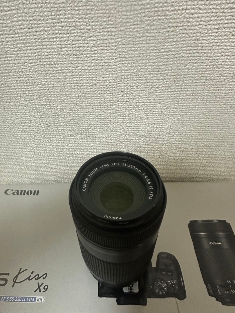 Canon EOS Kiss X9 本体とレンズ2本付き