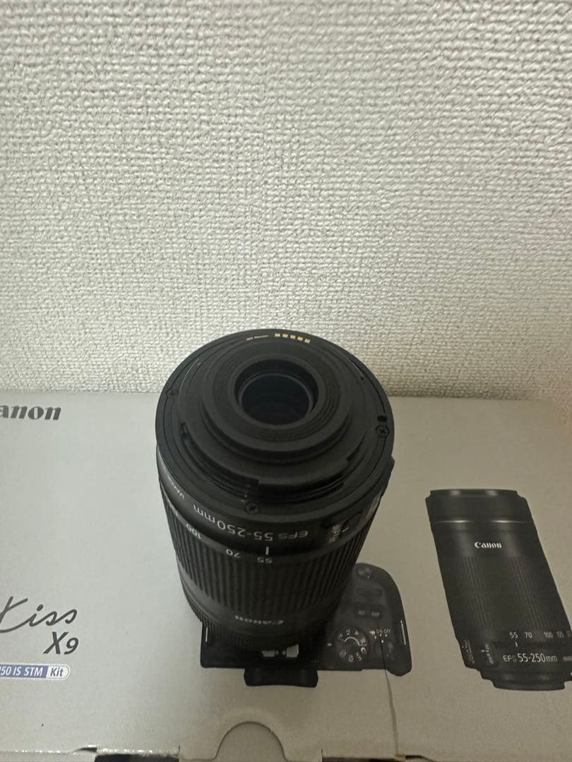 Canon EOS Kiss X9 本体とレンズ2本付き