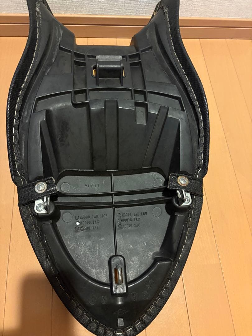 Buell XB12 純正シート　美品ビューエル