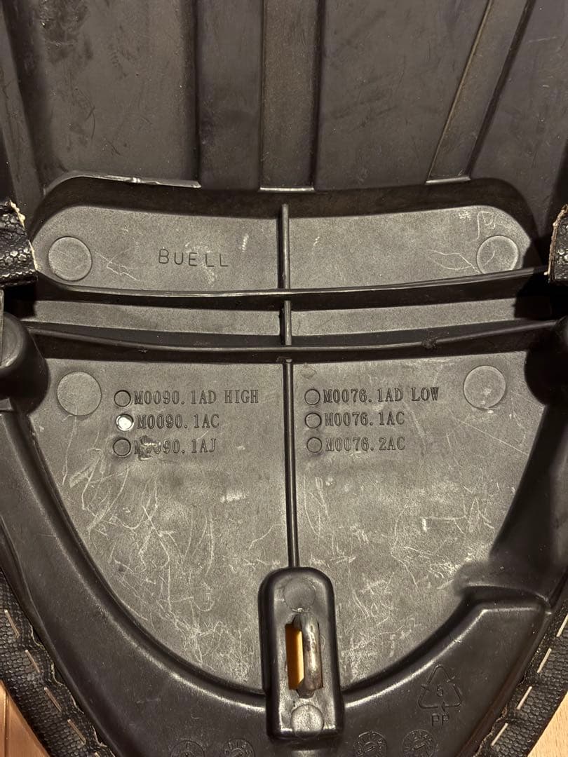 Buell XB12 純正シート　美品ビューエル