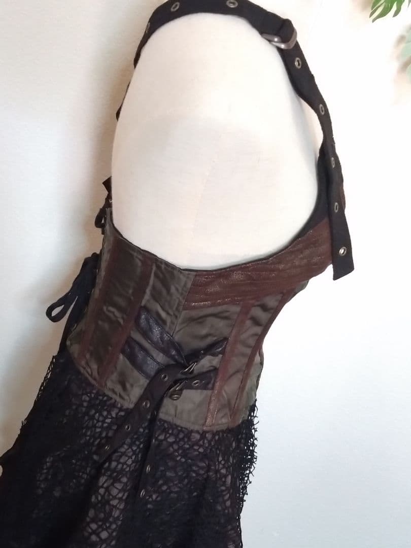 【早いもの勝ち価格】Qutie Frash ワンショルアシンメトリーコルセット