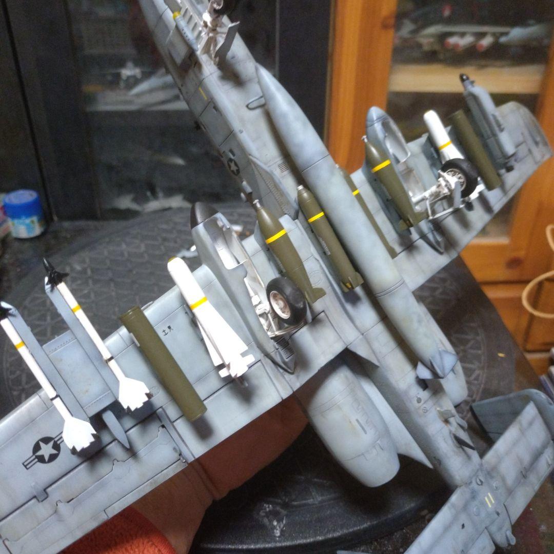 プラッツ、イタレリ 1/48 A-10C サンダーボルトⅡ塗装済み完成品