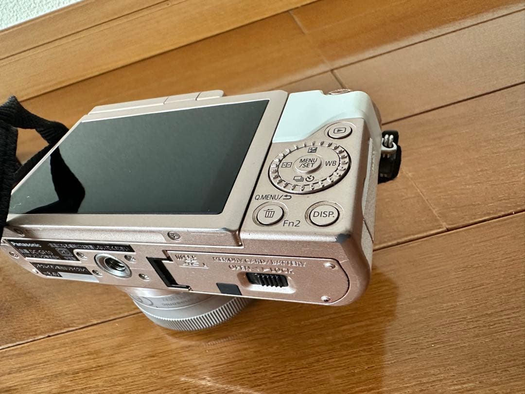 Panasonic LUMIX G DC-GF10W ダブルレンズキット