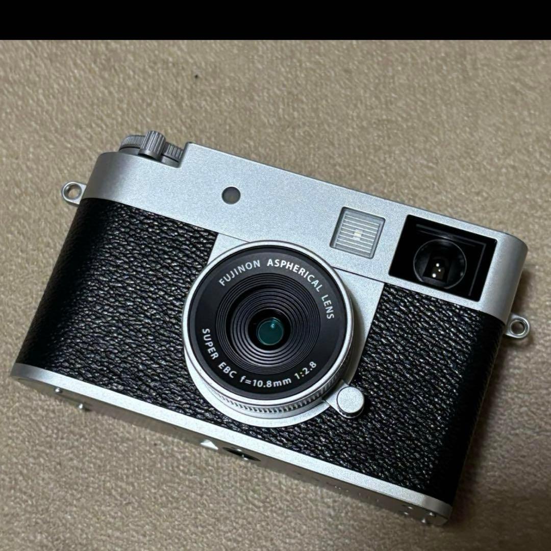 FUJIFILM X-Half X-HF1 シルバー