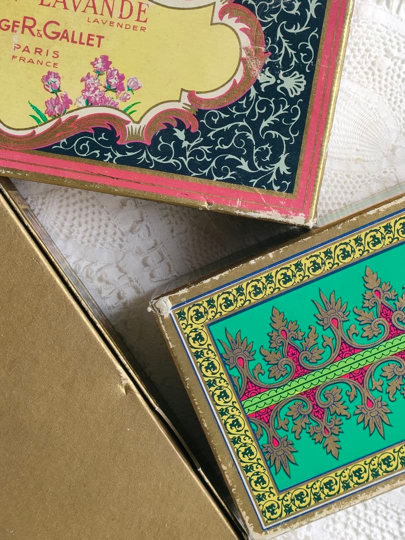 フランスアンティーク　ロジェ　ガレ 　サボンボックス