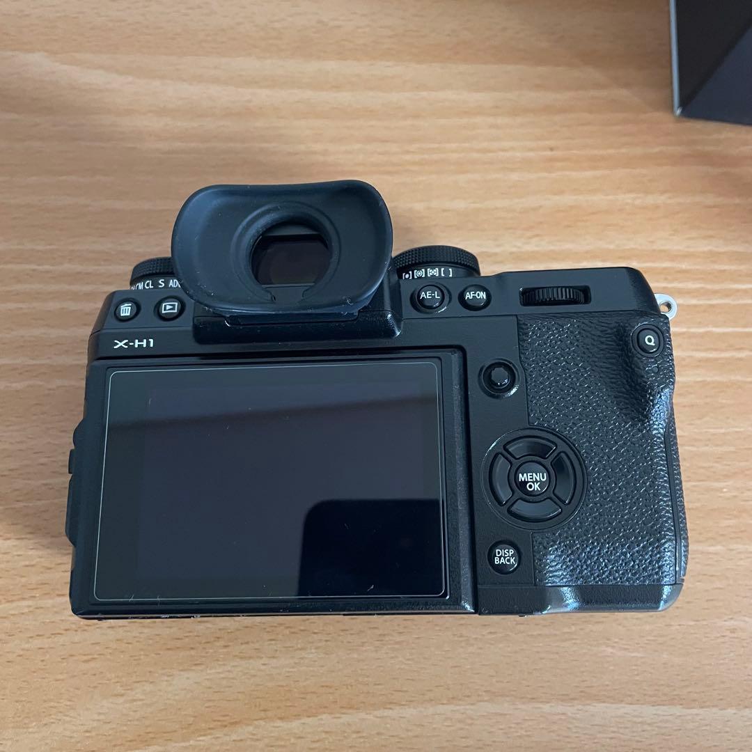 【極美品】FUJIFILM X-H1 ミラーレス一眼カメラ