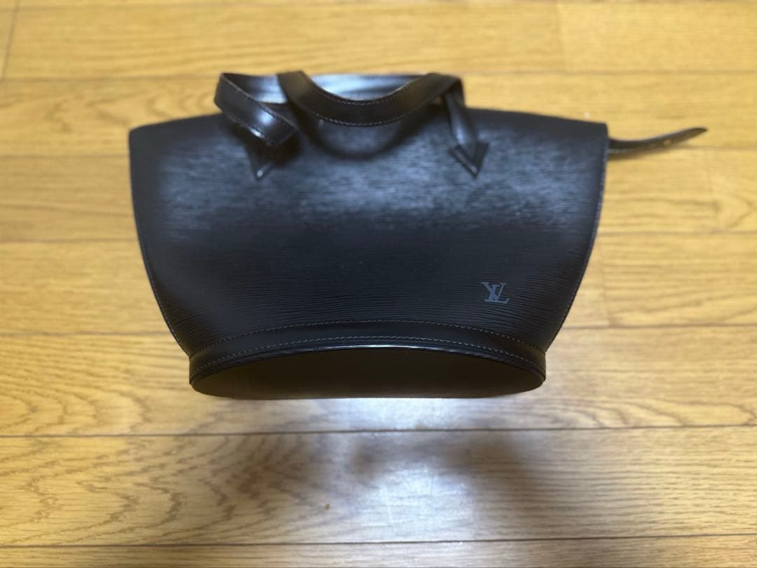 LOUIS VUITTON 黒　エピ　ノワール　サンジャク　ジャンク品