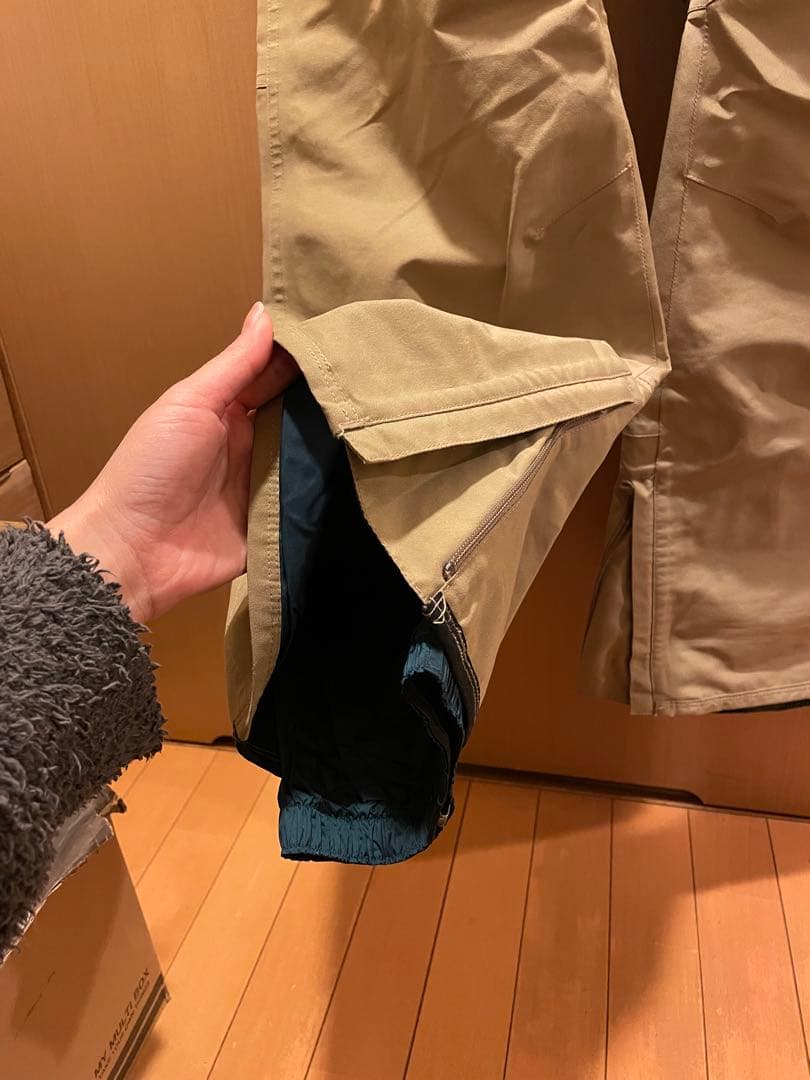 新年値引きBurton GORE-TEXビブパン 美品