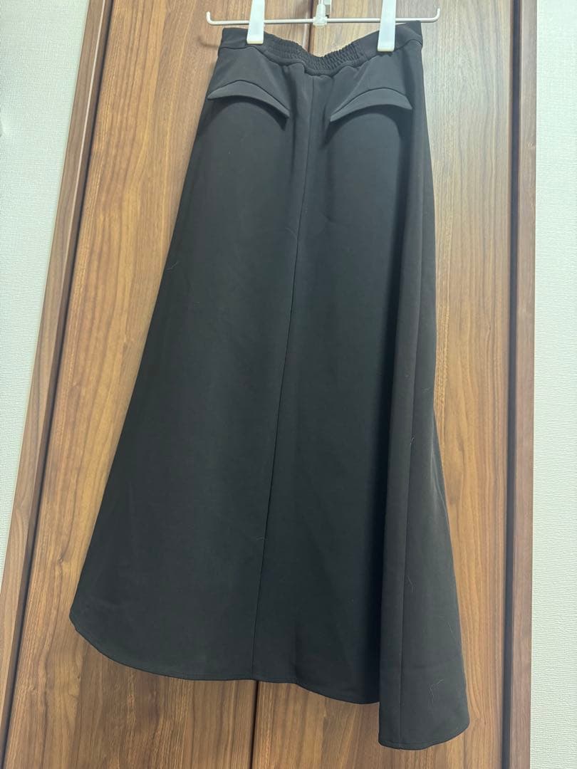 〖 新品 〗アニュアンス　アシンメトリーレイヤードスカート黒　Mサイズ