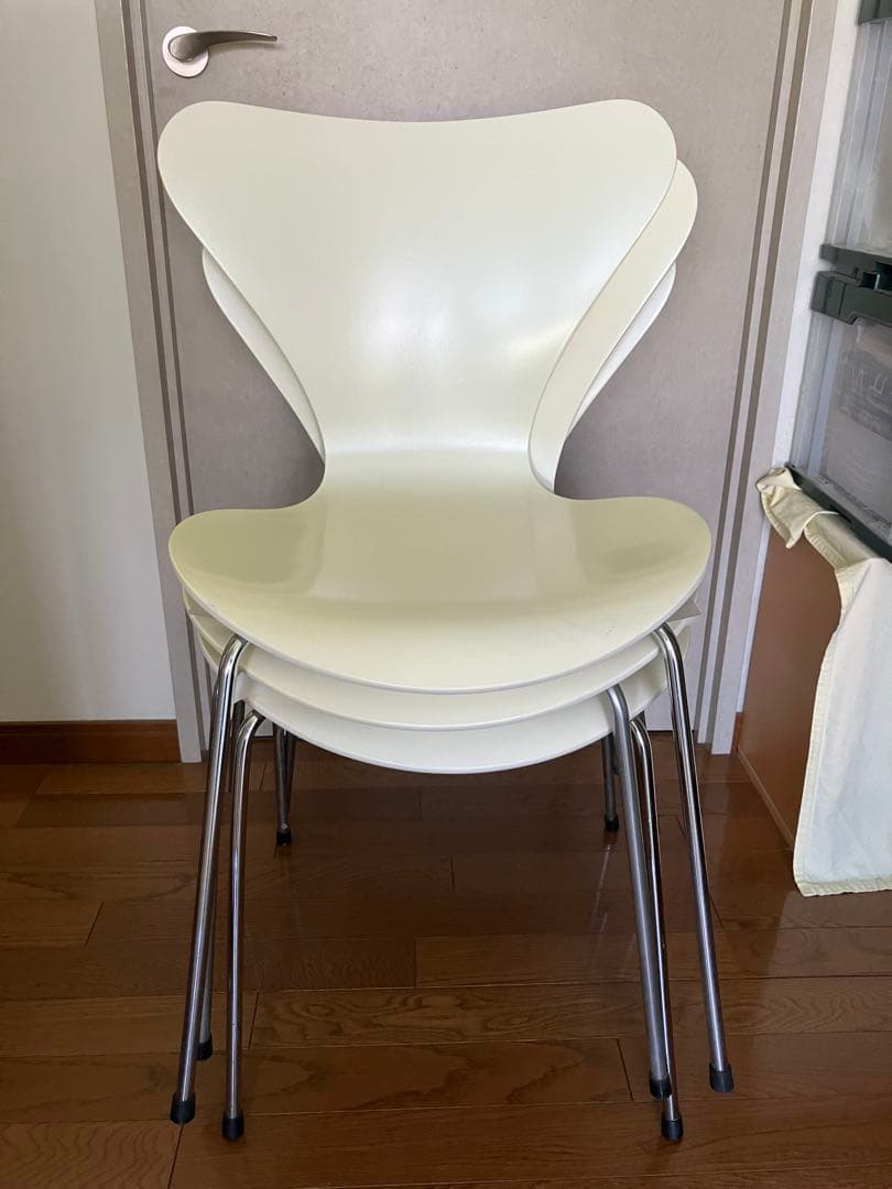 ２／３　セブンチェア　フリッツハンセン　アルネヤコブセン