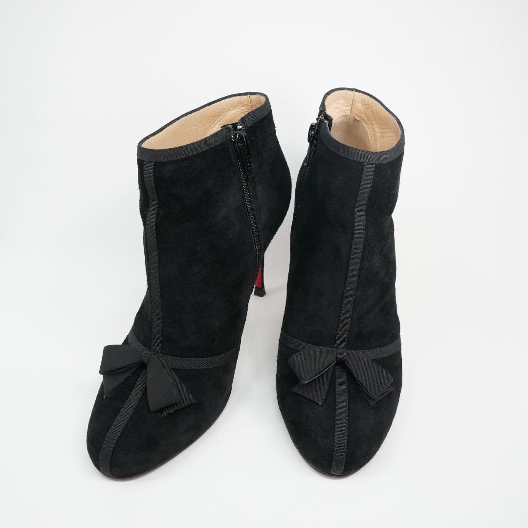 ルブタン 23cm 黒スエードリボン付きブーティ バレンタインデー最適