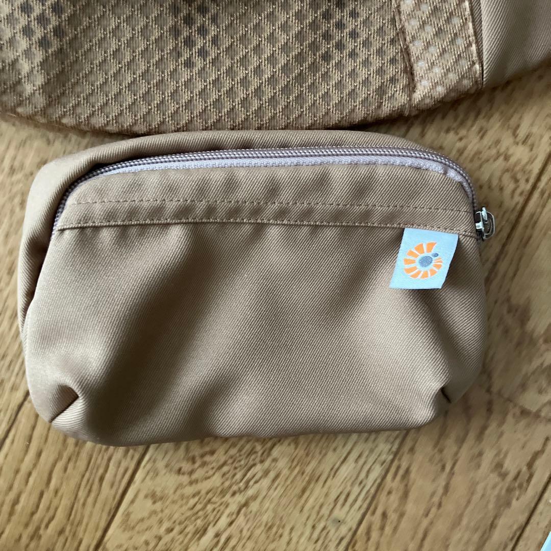 エルゴ　オムニブリーズ　 収納ポーチ付き