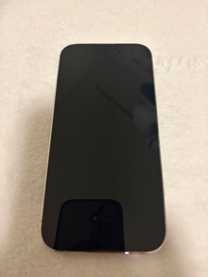 Apple iPhone 14 Pro シルバー 本体(背面割れあり)