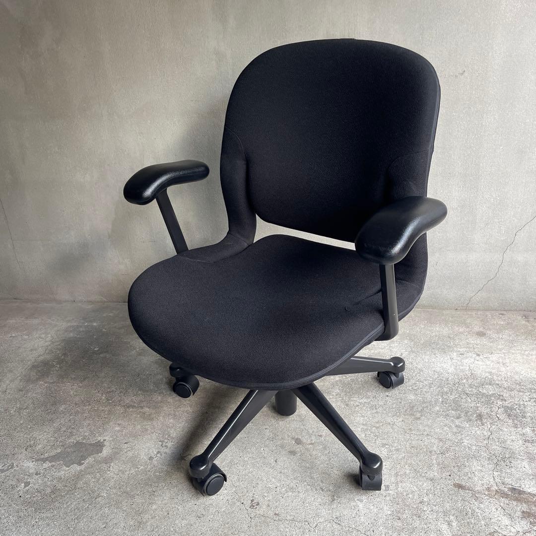 Herman Miller ハーマンミラー　エクア2 チェア　都内限定販売