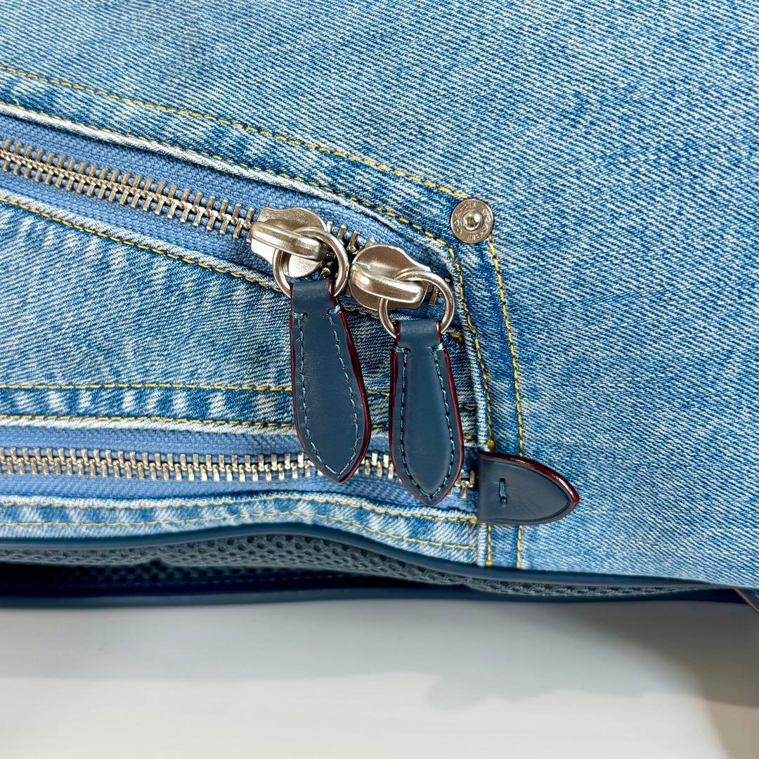 新品未使用 コーチ チャーター バックパック デニム インディゴ リュック　タグ