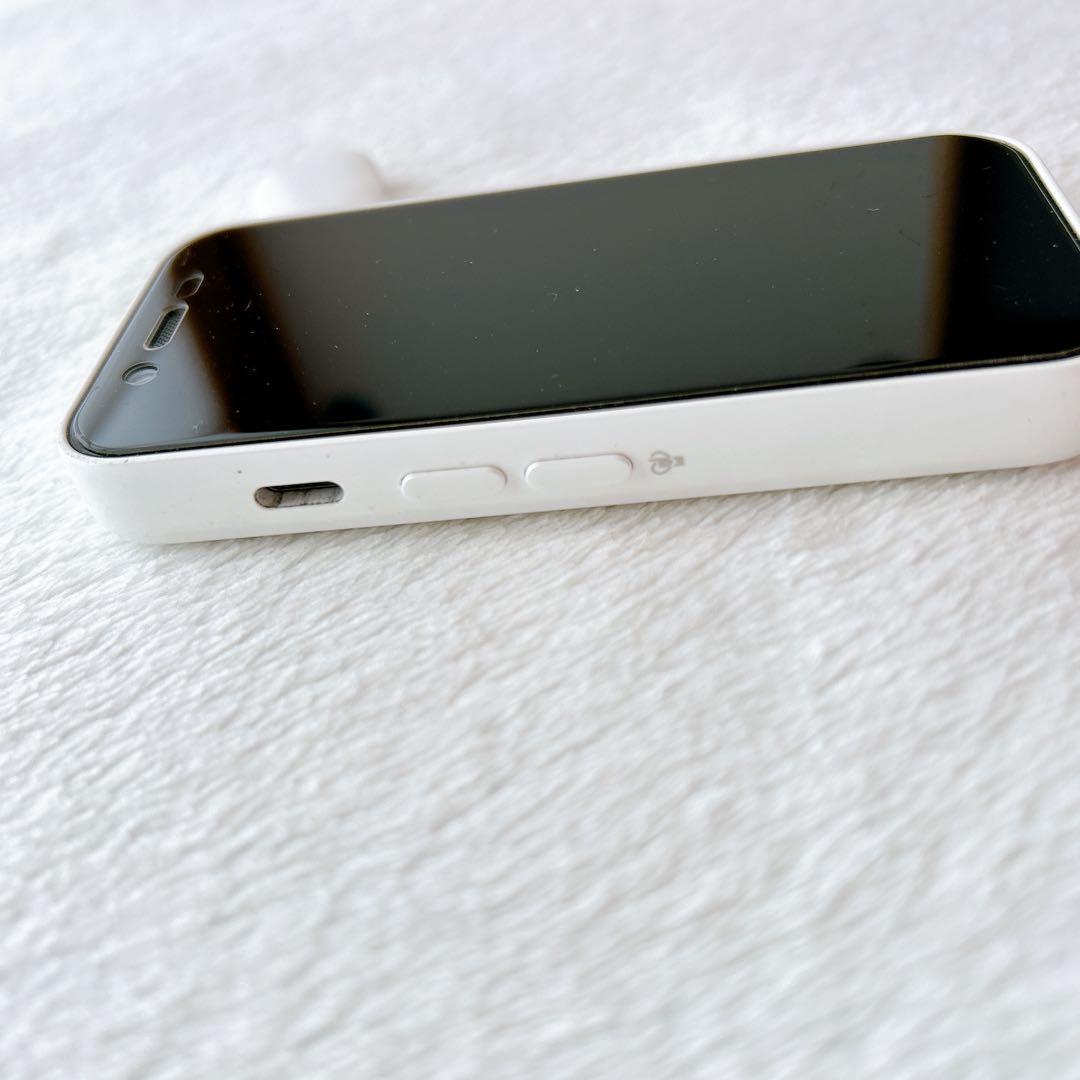 キッズフォン3 本体　ソフトバンク　ホワイト　キッズ携帯　箱　説明書　ケース