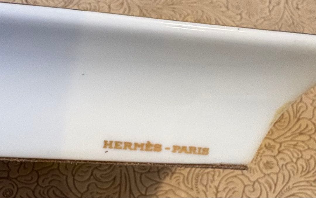 HERMES 陶器製 灰皿 アッシュトレイ馬具デザインカーボーイハット
