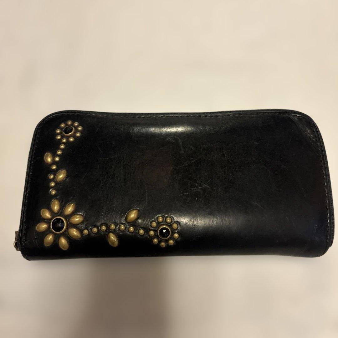 htc ラウンドジップウォレット　長財布