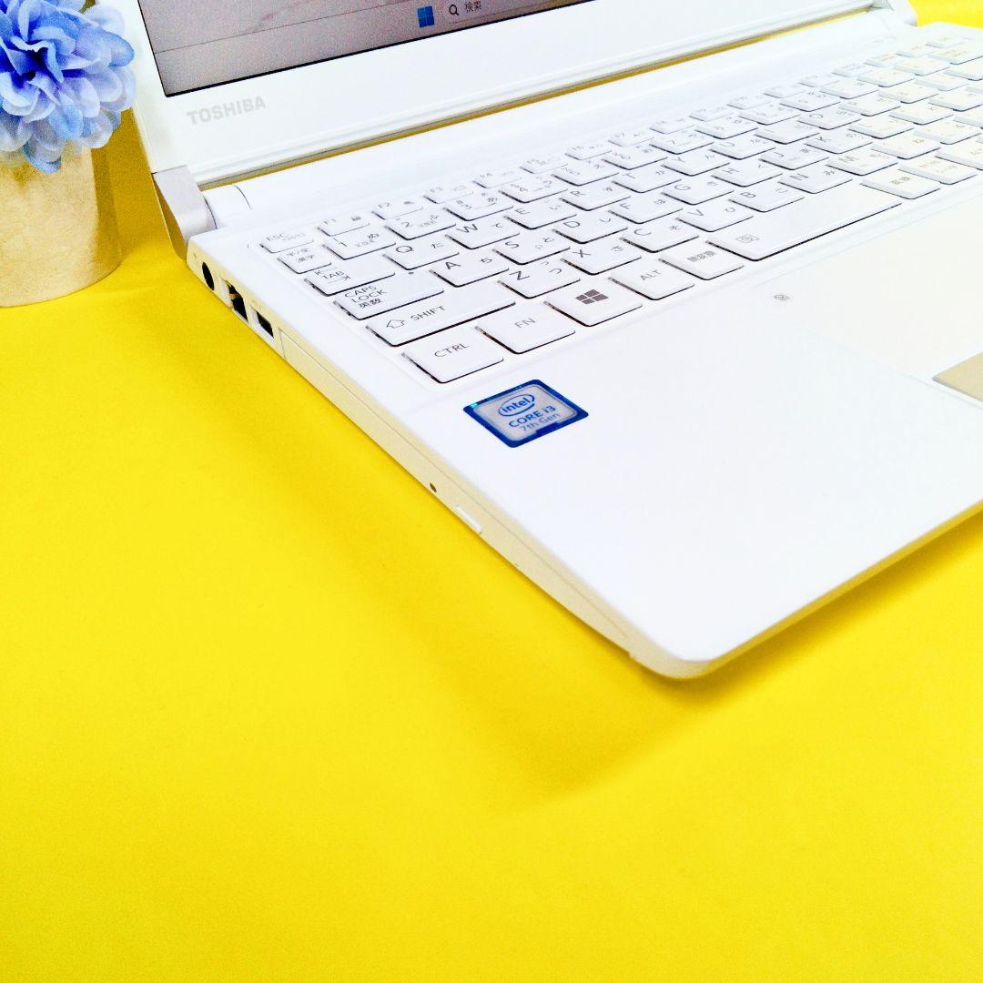 綺麗❤小型サクサク動くノートパソコン✨️薄型カメラ付き✨️快適SSD