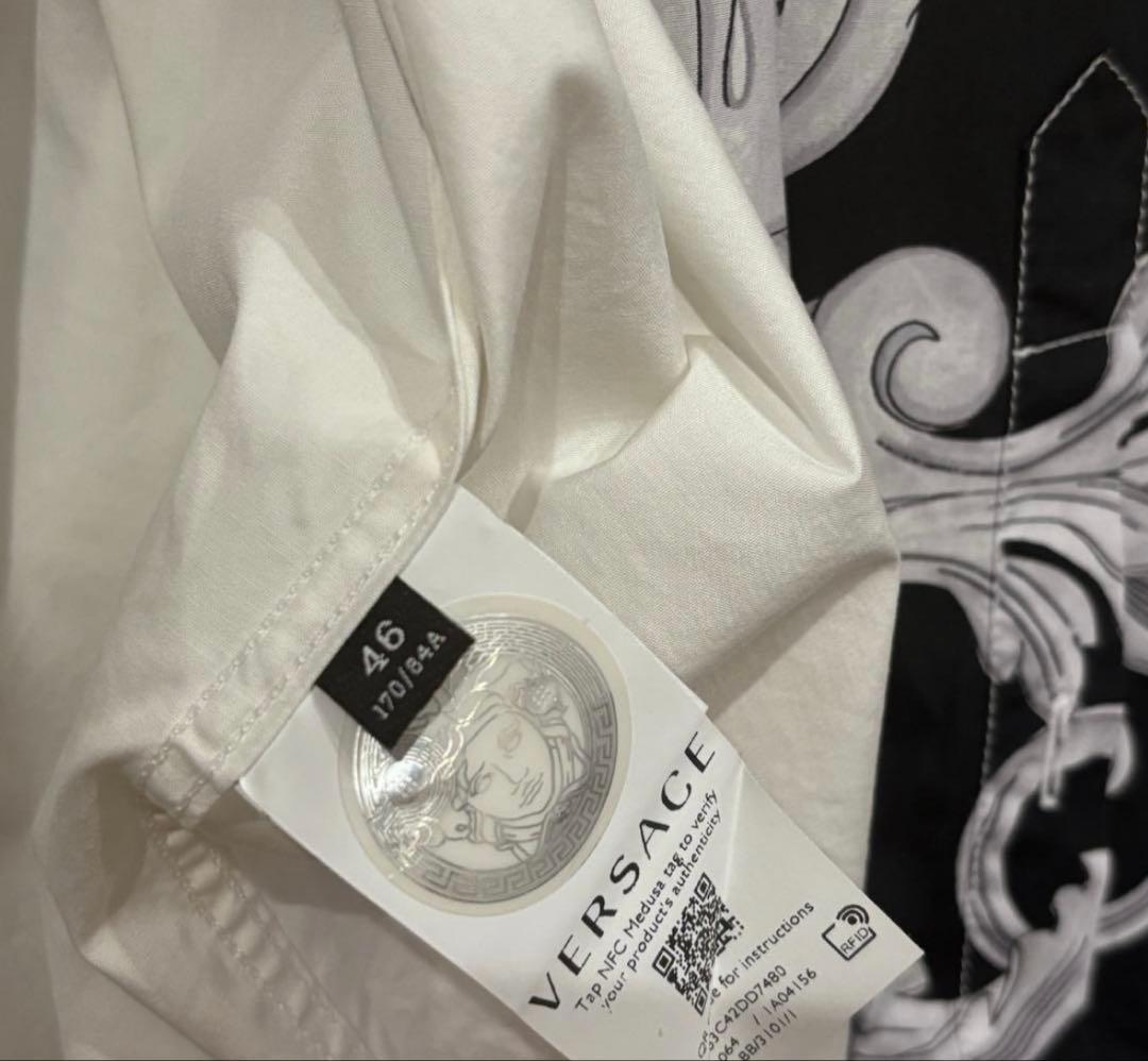 VERSACE シャツ　s size