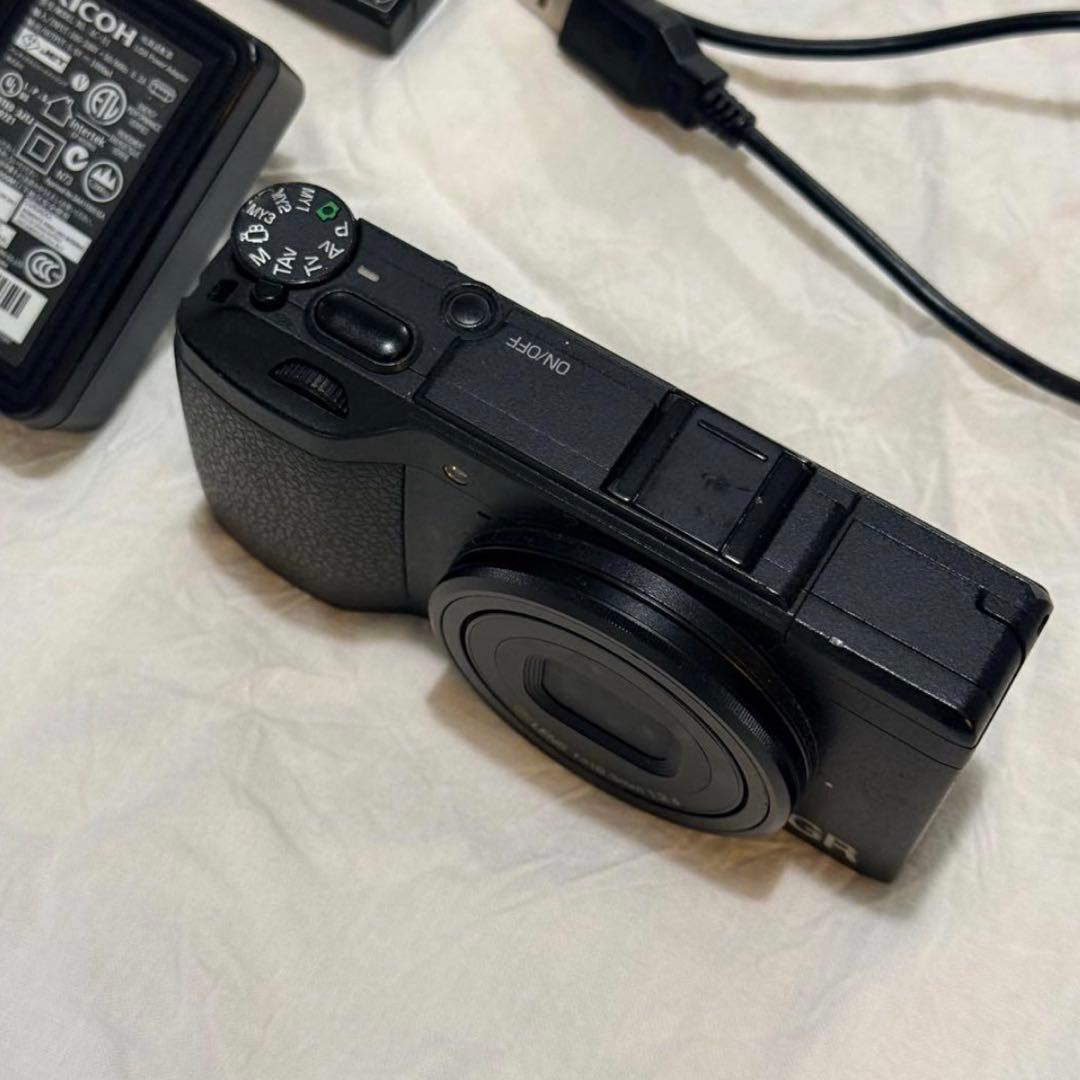 RICOH デジタルカメラ GRII APS-CサイズCMOSセンサー 本体