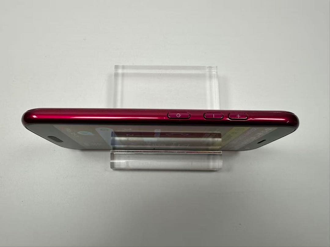 美品 NTT docomo らくらくスマートフォン F-52B ピンク