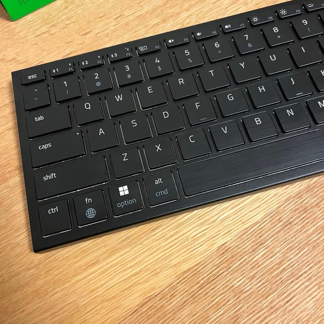 Razer Joro ポータブル ワイヤレス ゲーミングキーボード