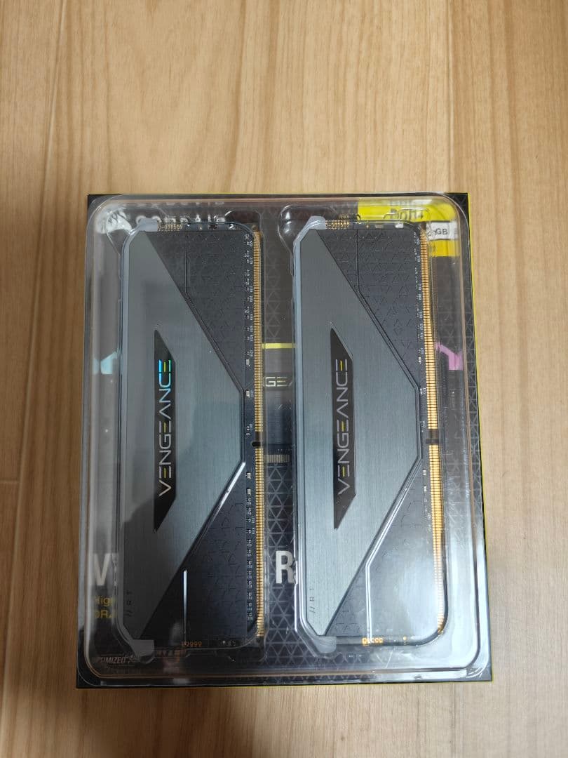 メモリー CORSAIR VENGEANCE RGB RT 32GB DDR4 3200
