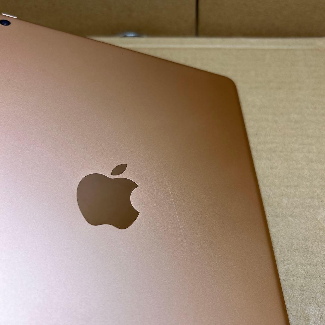 Apple iPad 第6世代　WIFI 32GB ゴールド