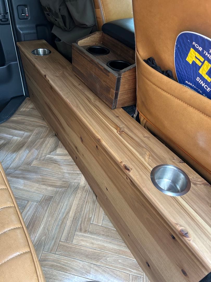 #104 ハイエース 200系 セカンドテーブル