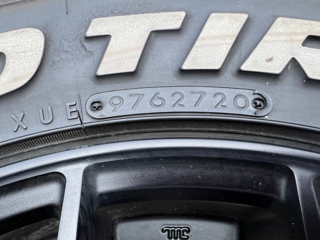 FABULOUS ファブレス 16インチ TOYO H20 215/65R16C