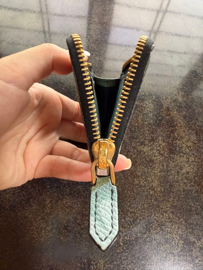 【バラ売りに切り替えました】トムフォード　迷彩柄 ケース