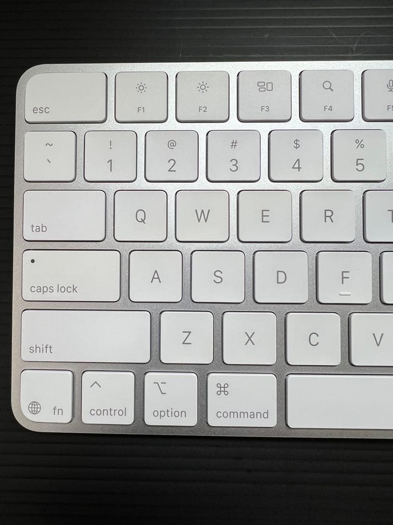 Apple  Magic Keyboard（2025年モデル・最新）