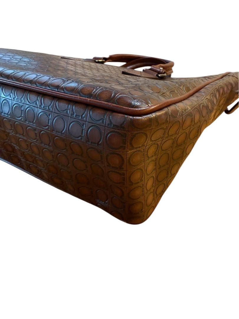 サルヴァトーレ フェラガモ ガンチーニ トートバッグ ブラウン