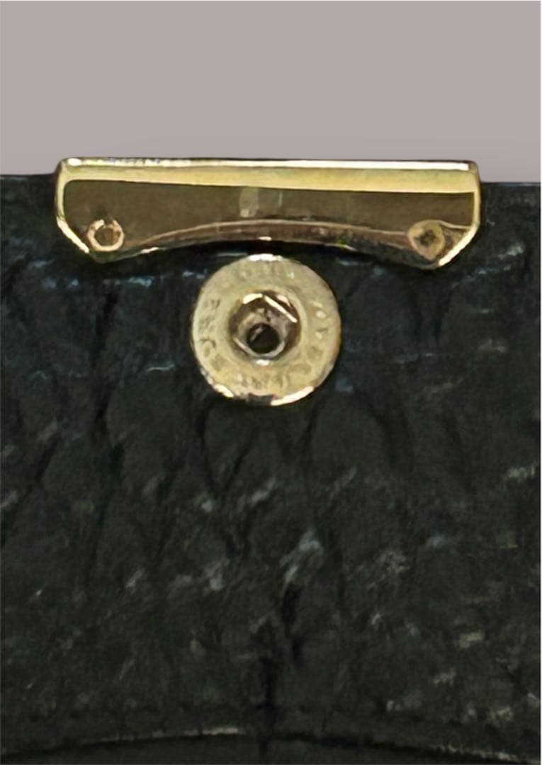 【BURBERRY】美品バーバリー レザー長財布 未使用級　黒L字ファスナー