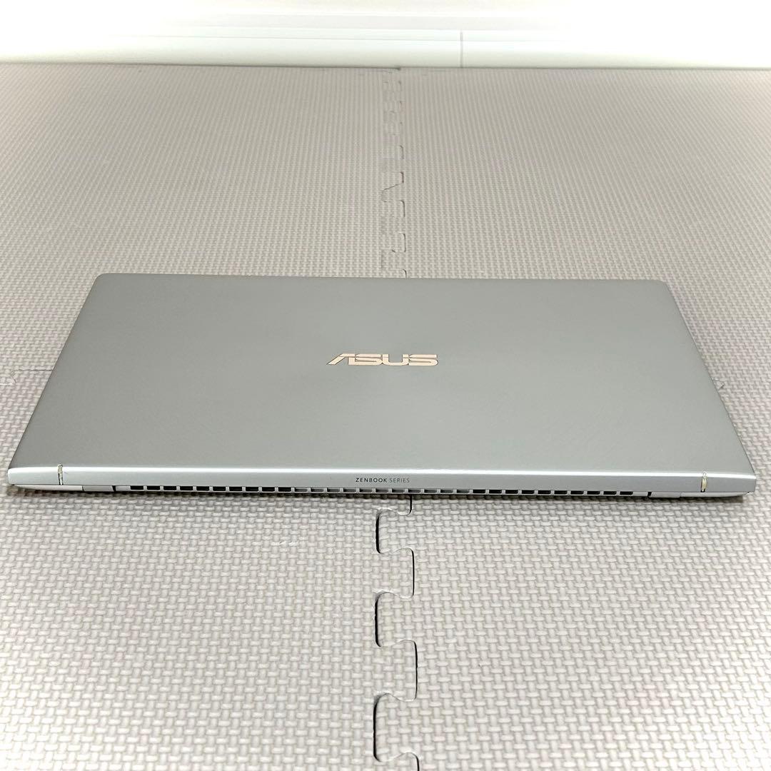 【訳あり】ASUS ZenBook 14【グラボ搭載/第8世代i5】