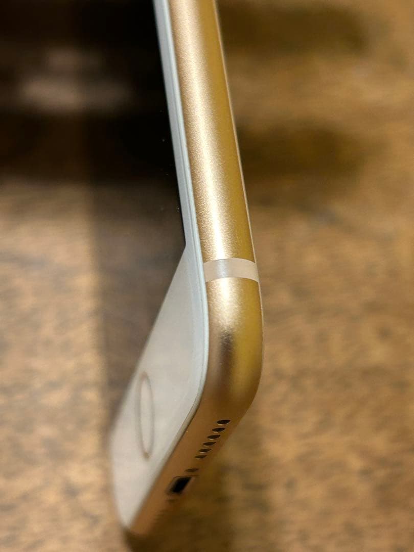 送料込傷少！Apple iPhone 8 ゴールド MQ862J/A 256GB